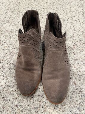 Vince Camuto Booties